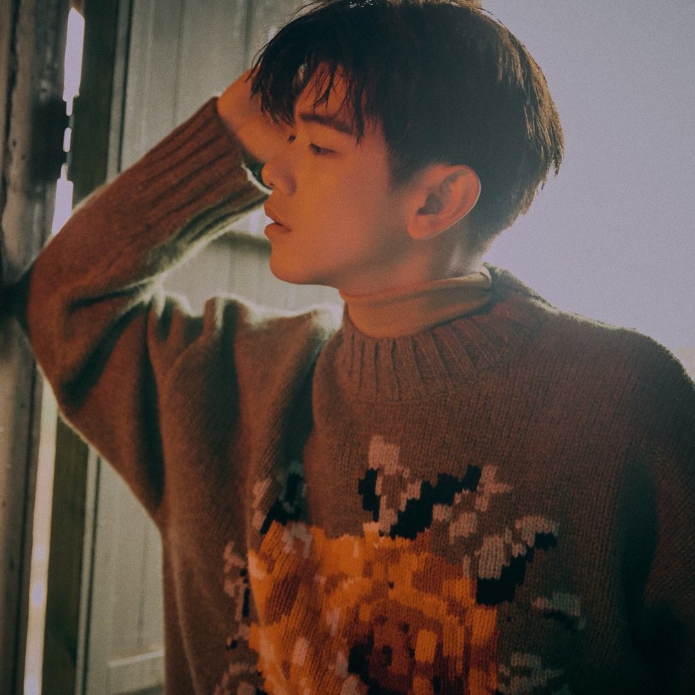AMI Pullover Sweater